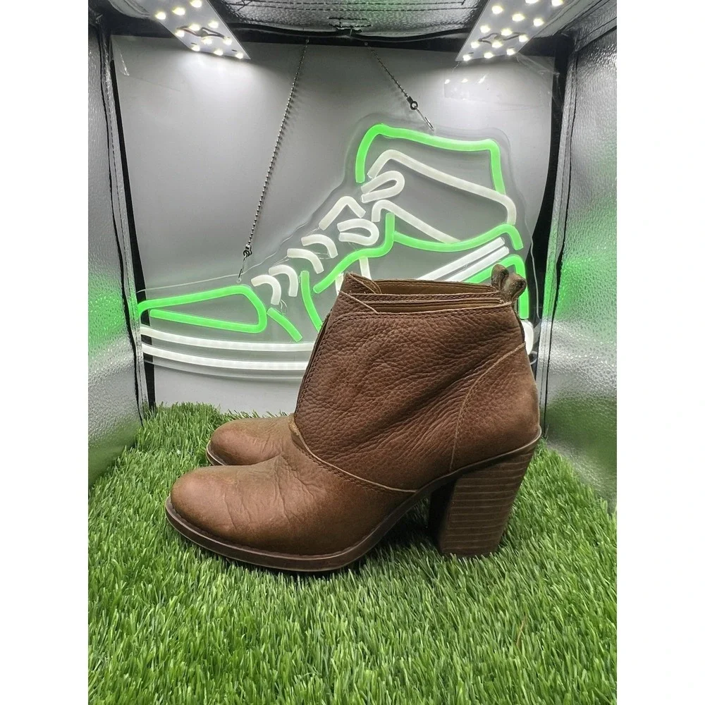 Lucky Brand Ankle High‎ Zip Boot Brown Womens Size 7M/37